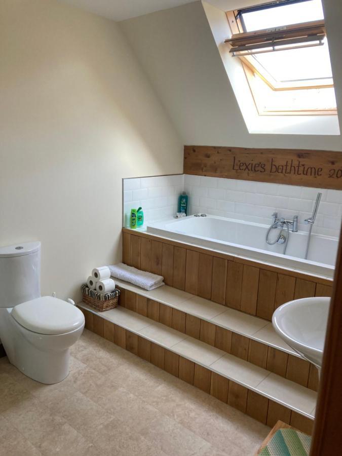 Springbank Apartment - Sleeps 4 - Pet Friendly Fort William Exterior foto